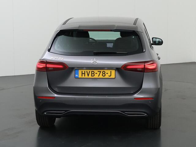 Mercedes-Benz B-KLASSE 250 e Business Line | Apple carplay | Verwarmd stuur | Elektrische achterklep |