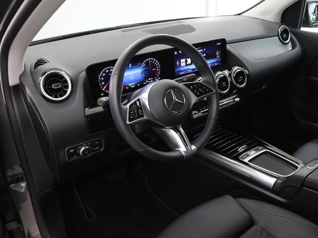 Mercedes-Benz B-KLASSE 250 e Business Line | Apple carplay | Verwarmd stuur | Elektrische achterklep |