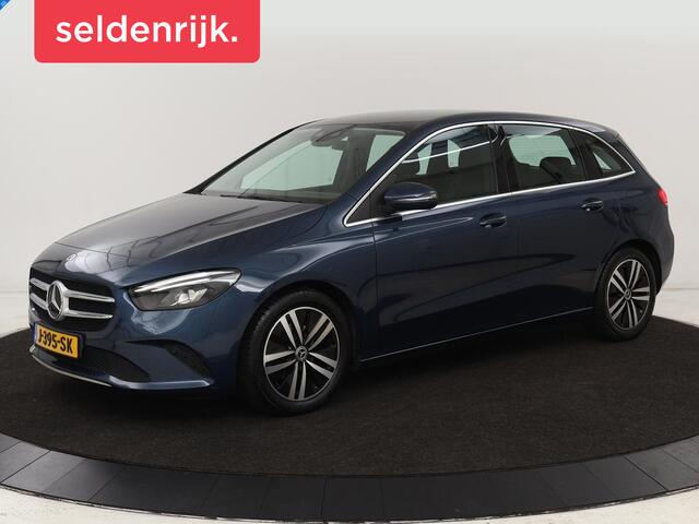 Mercedes-Benz B-KLASSE 180 Business Solution Luxury | Leder | Stoelverwarming | Carplay | Sfeerverlichting | Camera | Widescreen | Full LED | Navigatie