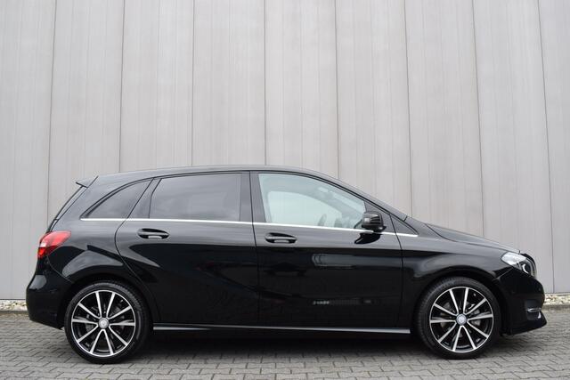 Mercedes-Benz B-KLASSE 180 Automaat Activity Edition Zwart Leder | LED | Comand Full Map Navi | 18 Inch LMV