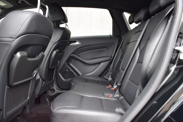Mercedes-Benz B-KLASSE 180 Automaat Activity Edition Zwart Leder | LED | Comand Full Map Navi | 18 Inch LMV