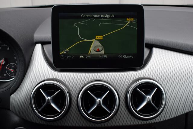 Mercedes-Benz B-KLASSE 180 Automaat Activity Edition Zwart Leder | LED | Comand Full Map Navi | 18 Inch LMV