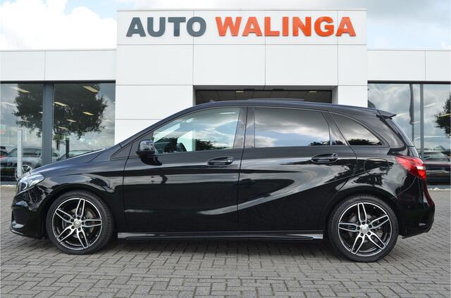 Mercedes-Benz B-KLASSE 180 AMG Night Edition Pano | LED koplampen | Navi | Trekhaak | Getint glas | Metallic zwart | NL auto | Automaat