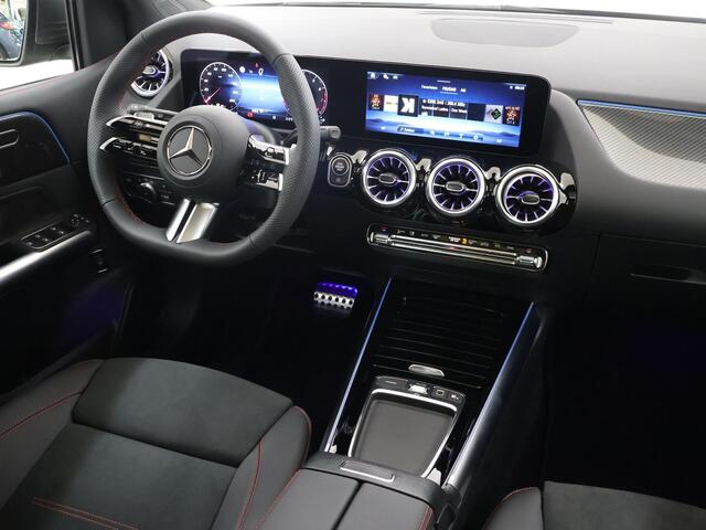 Mercedes-Benz B-KLASSE 180 Star Edition AMG Line | Panoramaschuifdak | Winter pakket | Achteruitrijcamera | Trekhaak