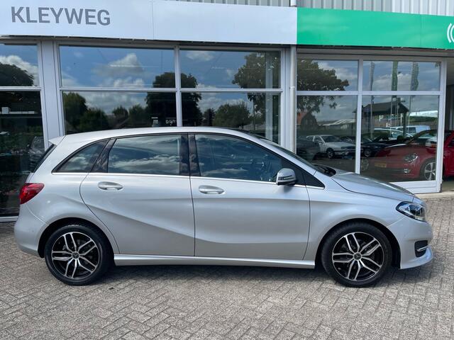 Mercedes-Benz B-KLASSE 180 Ambition, Aut, Pano, Nav, Stoelverw. PDC v+a