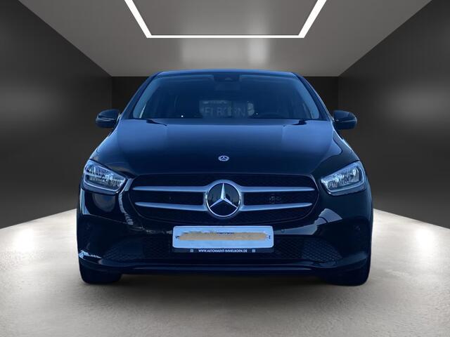 Mercedes-Benz B-KLASSE 250 e Business ** APPLE/ANDROID - NAVI - HALF-LEDER - SPOORASS - CRUISE ** 1e EIG - UNFALLFREI ** ** INFORMEER OOK NAAR ONZE AANTREKKELIJKE FINANCIAL-LEASE TARIEVEN **