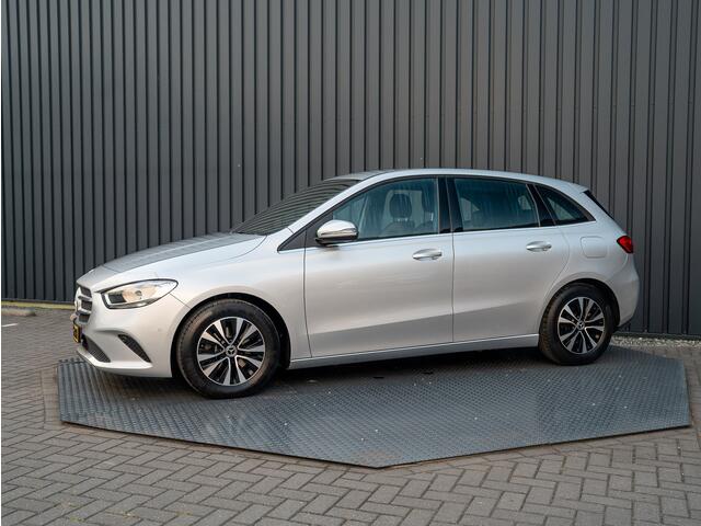 Mercedes-Benz B-KLASSE 180 Business Solution | Elk A-klep | Camera | Navi | Apple Carplay/ Android Auto | Prijs Rijklaar!!