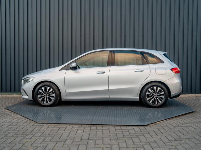 Mercedes-Benz B-KLASSE 180 Business Solution | Elk A-klep | Camera | Navi | Apple Carplay/ Android Auto | Prijs Rijklaar!!