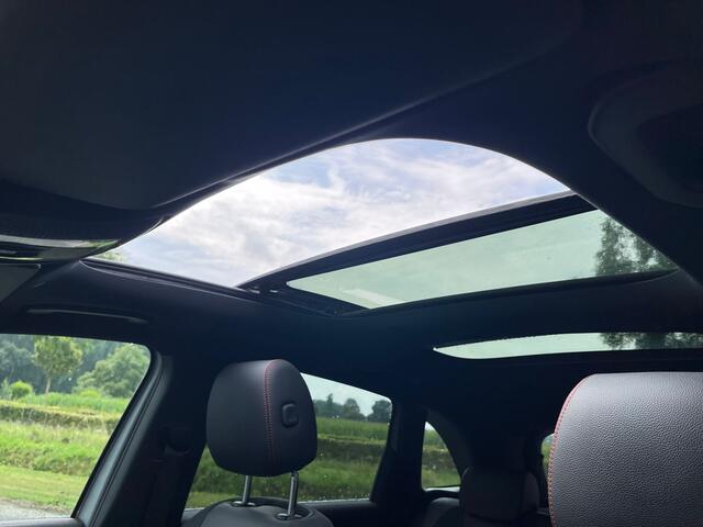 Mercedes-Benz B-KLASSE 250 e Business Solution AMG Limited Automaat | Pano | AMG pack | Digt Dash | occasion