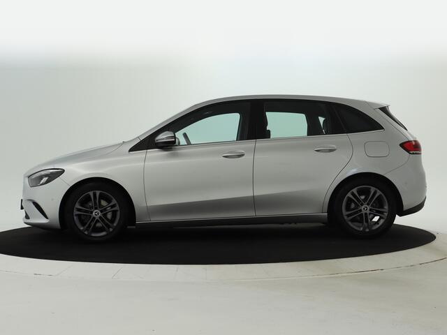 Mercedes-Benz B-KLASSE 180 Advantage Achteruitrijcamera | Easy Pack Achterklep | Ledkoplampen. Inclusief 24 maanden MB Certified garantie voor Europa.