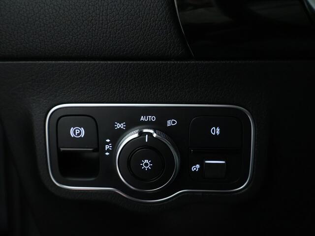 Mercedes-Benz B-KLASSE 180 Advantage Achteruitrijcamera | Easy Pack Achterklep | Ledkoplampen. Inclusief 24 maanden MB Certified garantie voor Europa.
