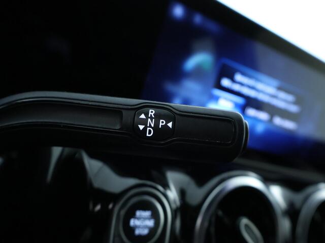 Mercedes-Benz B-KLASSE 180 Advantage Achteruitrijcamera | Easy Pack Achterklep | Ledkoplampen. Inclusief 24 maanden MB Certified garantie voor Europa.