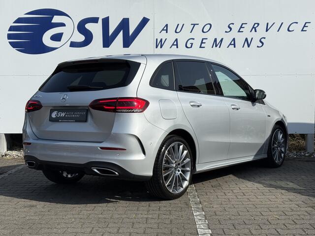 Mercedes-Benz B-KLASSE 250 e Business Solution AMG | Trekhaak | Camera | MBUX | DAB+ | LED | 19 inch