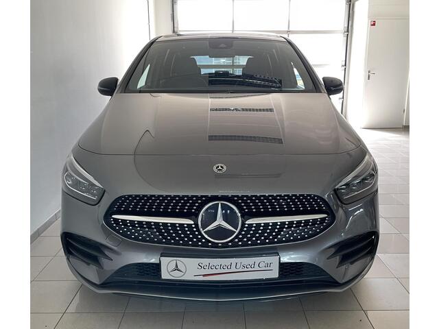 Mercedes-Benz B-KLASSE 180 Business Solution AMG | Panoramadak | Trekhaak | Carplay | 177 PK