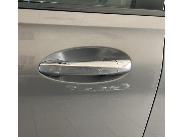 Mercedes-Benz B-KLASSE 180 Business Solution AMG | Panoramadak | Trekhaak | Carplay | 177 PK