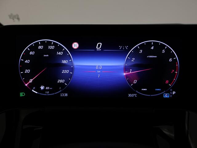 Mercedes-Benz B-KLASSE 180 AMG Line LIMITED Edition | Nightpakket | Keyless-Go comfortpakket | Parkeerpakket met achteruitrijcamera | USB-pakket plus | Sfeerverlichting | Dodehoekassistent | EASY PACK achterklep |