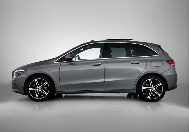 Mercedes-Benz B-KLASSE 250 e Luxury Line juli 25| Navigatie | Elect. bedienbare voorstolen met memory | Trekhaak | Parking support met camera | Inclusief 24 maanden MB Certified garantie voor Europa.
