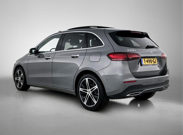 Mercedes-Benz B-KLASSE 250 e Luxury Line juli 25| Navigatie | Elect. bedienbare voorstolen met memory | Trekhaak | Parking support met camera | Inclusief 24 maanden MB Certified garantie voor Europa.