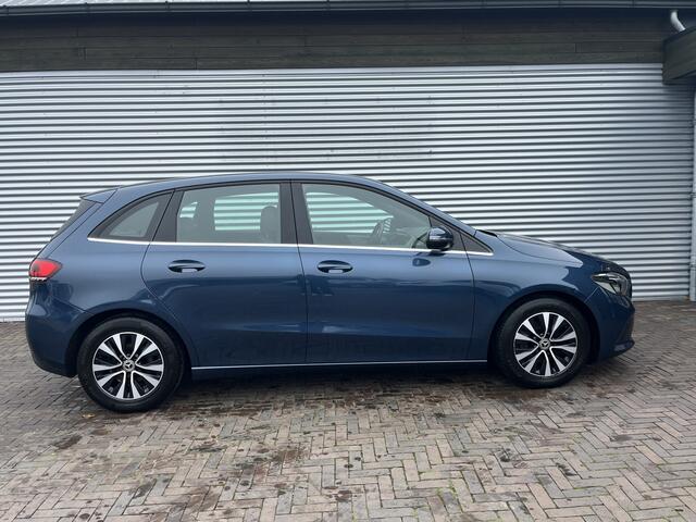 Mercedes-Benz B-KLASSE 180 Business Solution