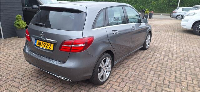 Mercedes-Benz B-KLASSE 180 Prestige AUTOMAAT + 101460 km