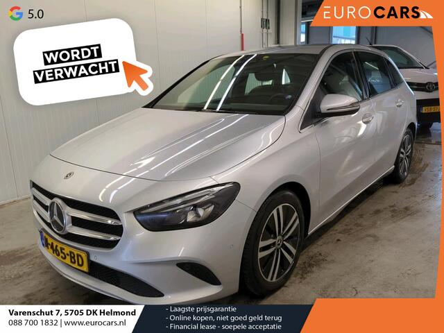 Mercedes-Benz B-KLASSE 180 Business Solution Luxury Auto. Trekhaak Navigatie Camera Parkeersensoren Cruise Control Elektrische achterklep Stoelverwarming Virtual Cockpit Leder Climate Control