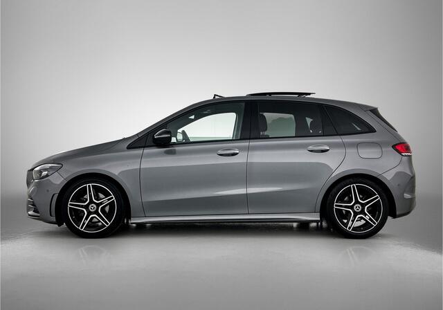 Mercedes-Benz B-KLASSE 180 Business Solution AMG AMG Line | Night Pakket | Panoramo Schuif-Kanteldak | Inclusief 24 maanden MB Certified garantie voor Europa.