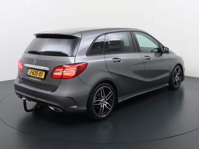 Mercedes-Benz B-KLASSE 200 Ambition | Trekhaak Carplay Sfeer
