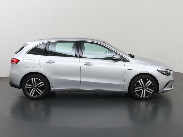 Mercedes-Benz B-KLASSE 250 e Luxury Line | Stoelverwarming | LED koplampen | Elektrische achterklep |