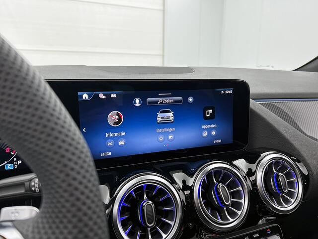 Mercedes-Benz B-KLASSE 180 Business Solution AMG | Nightpakket | Trekhaak | Panoramaschuifdak | Stoelverwarming voor | Multibeam LED | Smartphone integratie | EASY PACK achterklep | Keyless-Go comfortpakket |