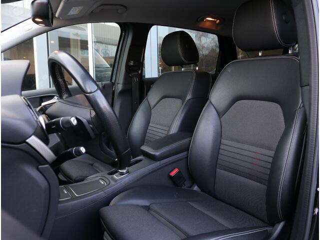 Mercedes-Benz B-KLASSE 200 Night edition | Trekhaak | Camera