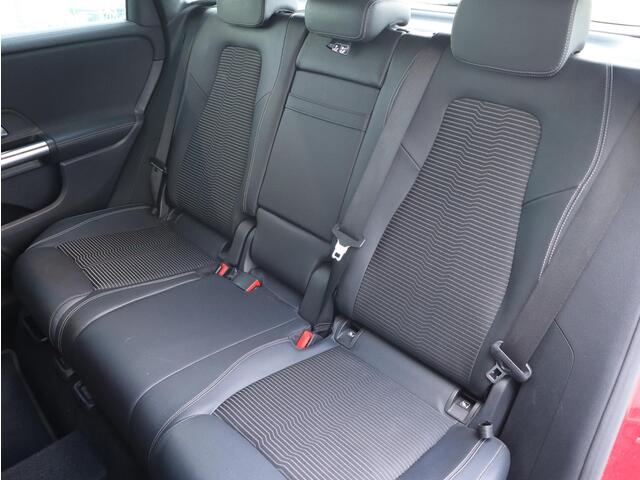 Mercedes-Benz B-KLASSE 250 e Advantage