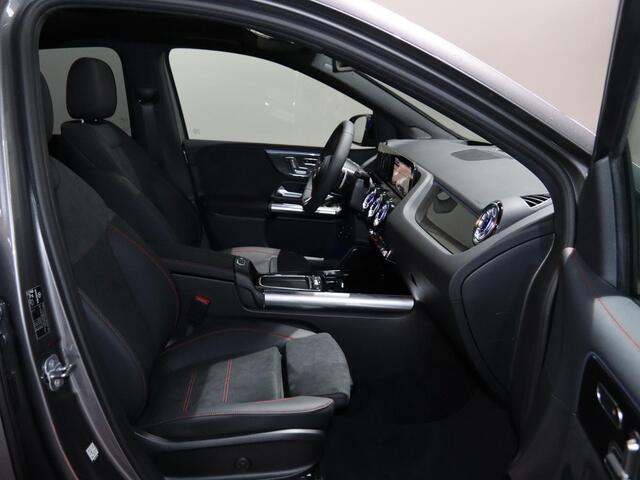 Mercedes-Benz B-KLASSE 250 e Business Solution AMG | Panoramaschuifdak | Night | Premium plus pakket | Winter pakket | Trekhaak | Head-up display |