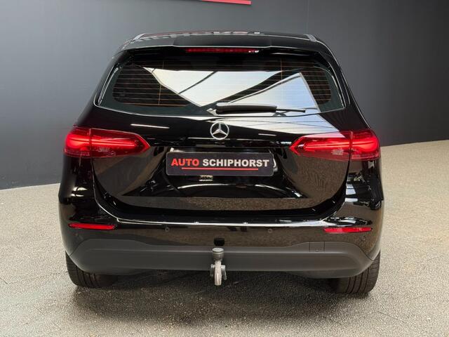 Mercedes-Benz B-KLASSE 180 Star Edition Luxury Line 17 inch trekhaak camera