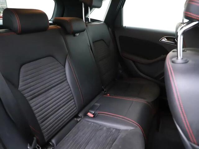 Mercedes-Benz B-KLASSE 180 Business Solution AMG LED | Navi | CLima | PDC 09-2017 96.208 KM