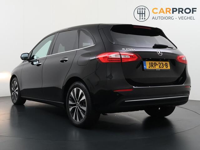 Mercedes-Benz B-KLASSE B 250 e DCT Sfeerverlichting | Navigatie | Camera | Stoelverwarming | Carplay |