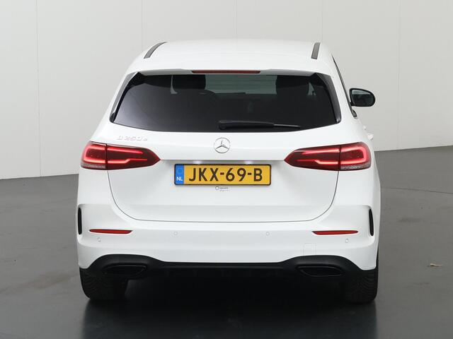 Mercedes-Benz B-KLASSE 250 e AMG Line | Night pakket | Stoelverwarming | Sfeerverlichting |