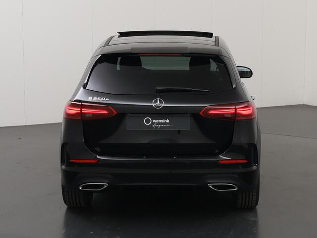 Mercedes-Benz B-KLASSE 250e Business Solution AMG | Panoramaschuifdak | Night | Premium plus pakket | Winter pakket | Trekhaak | Head-up display |