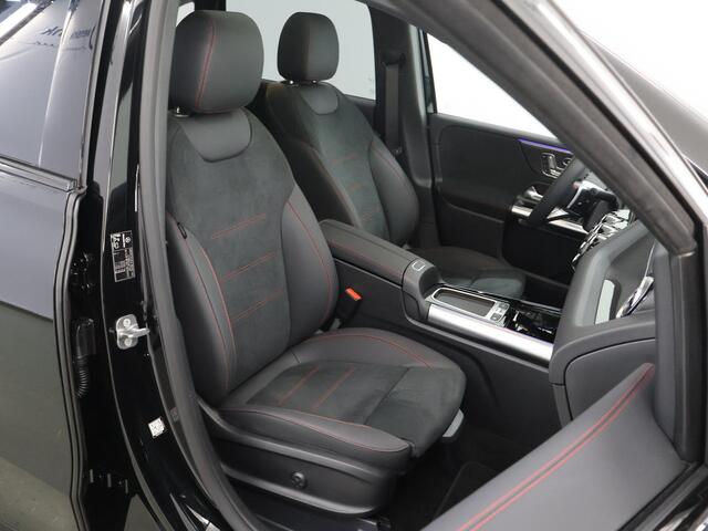 Mercedes-Benz B-KLASSE 250e Business Solution AMG | Panoramaschuifdak | Night | Premium plus pakket | Winter pakket | Trekhaak | Head-up display |