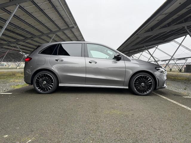 Mercedes-Benz B-KLASSE 250e Business Solution AMG | Night | Panoramaschuifdak | Premium plus pakket | Winter pakket | Trekhaak | Head-up display |
