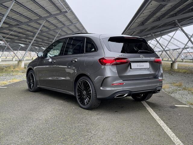 Mercedes-Benz B-KLASSE 250e Business Solution AMG | Night | Panoramaschuifdak | Premium plus pakket | Winter pakket | Trekhaak | Head-up display |
