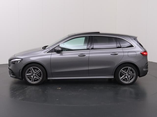 Mercedes-Benz B-KLASSE 250 e AMG Line | Panoramadak | Trekhaak | Stoelverwarming |