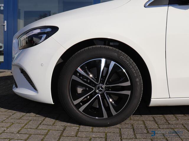 Mercedes-Benz B-KLASSE 250 e Business Line | Pano | Navi | Cruise | LED | Elektrische Kofferklep | Apple CarPlay | Stoel + Stuur Verw. | Park Assist | Lane Assist | Automaat |