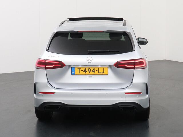 Mercedes-Benz B-KLASSE 250 e AMG NIGHT Limited Edition Panoramadak | Sfeerverlichting | Stoelverwarming | Apple-/ Android Carplay | Elektrische kofferklep | Augmented reality