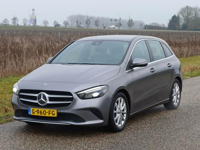 Mercedes-Benz B-KLASSE 180 Edition Premium Plus /Prachtige Auto!/Leer/Camera/Led/
