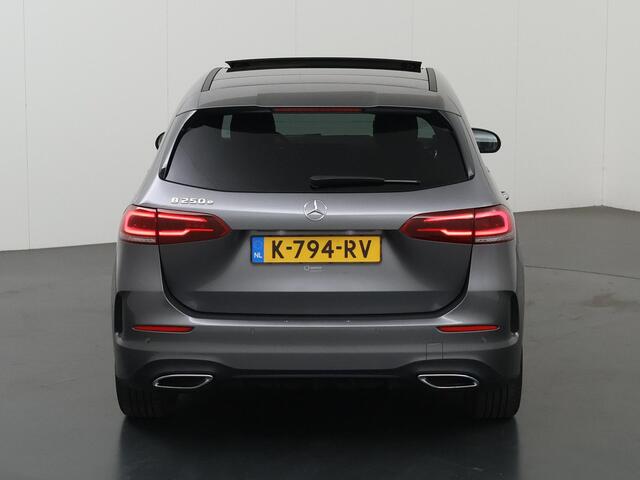 Mercedes-Benz B-KLASSE 250 e Business Solution AMG Limited | Night | Panoramadak | Memory | Stoelverwarming | Widescreen |