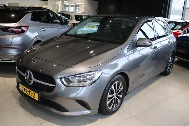 Mercedes-Benz B-KLASSE 180 Automaat MHEV Business Navigatie/Camera/Stoelverwarming
