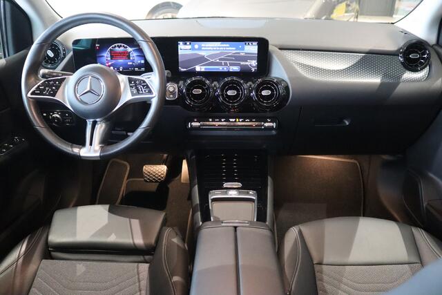 Mercedes-Benz B-KLASSE 180 Automaat MHEV Business Navigatie/Camera/Stoelverwarming