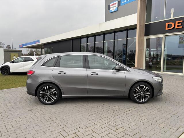 Mercedes-Benz B-KLASSE 200 Trekhaak I Navi I Camera