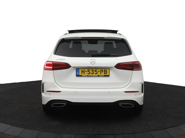 Mercedes-Benz B-KLASSE 220 Launch Edition Premium Plus Automaat - Memory Seats - Panoramadak - Achteruitrijcamera - Navigatie - Sfeer verlichting - Virena Zekerheidspakket ¤895,-