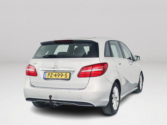 Mercedes-Benz B-KLASSE 180 d Business Solution | Parkeercamera | Stoelverwarming | Cruise control | Trekhaak